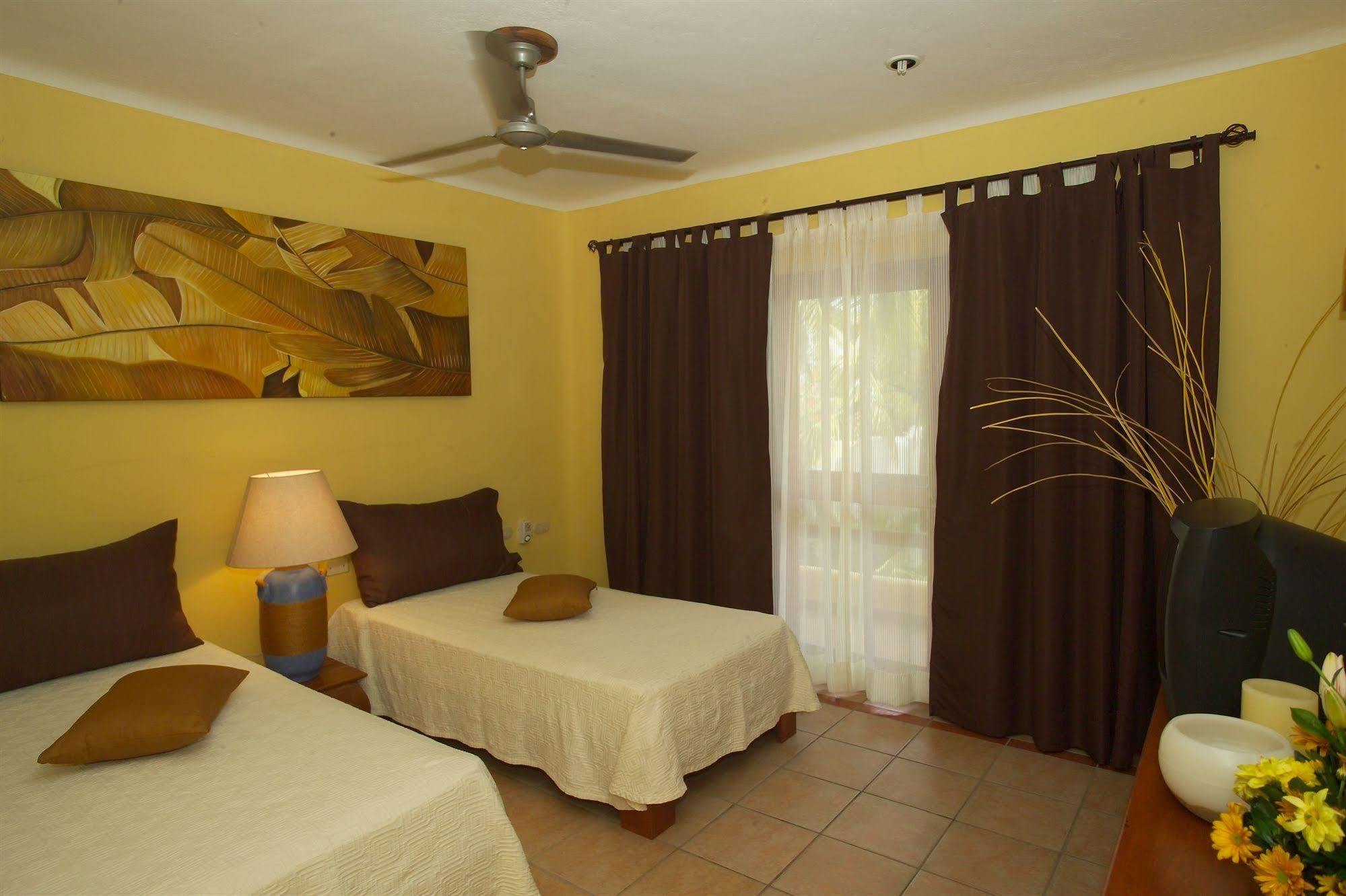 Hotel Riviera Caribe Maya Плайя-дель-Кармен Екстер'єр фото